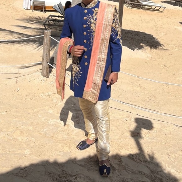 Mens Sherwani- Slim fit - Picture 2 of 3